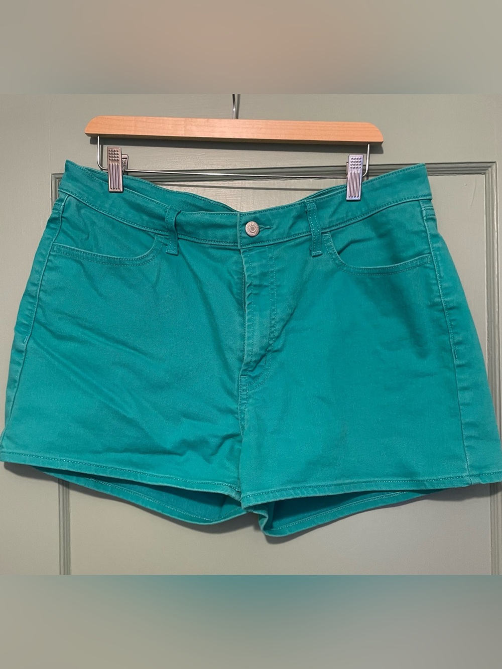 Old Navy (glass bean-Teal )Jean Shorts size 16